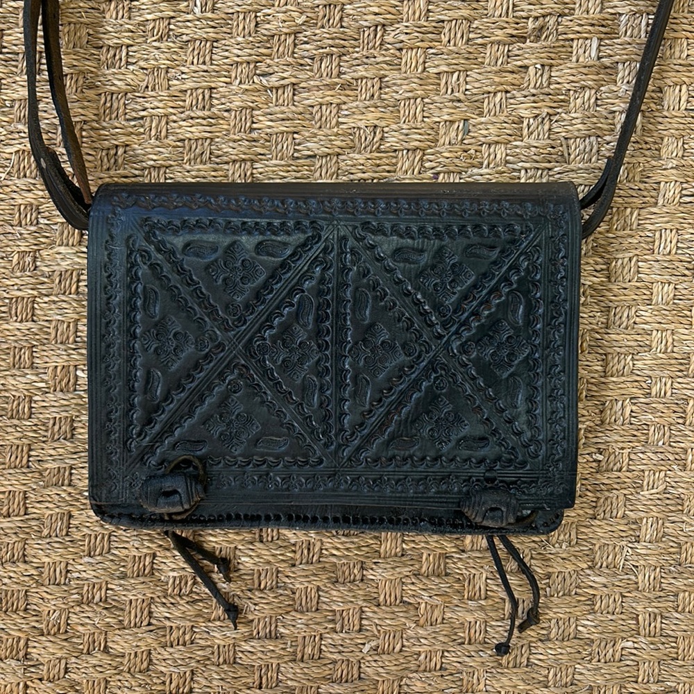 Embossed Moroccan leather bag